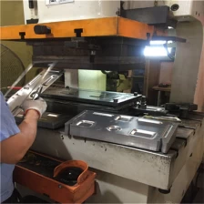Китай Комплектующие изделия из листового металла фабрикатионб с алюминиевым фриом пользовательским заводом в Китае производителя