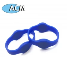 China Customized Logo Printing 125Khz and UHF Dual Frequency NFC Silicone Wristband manufacturer