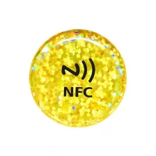 porcelana Venta caliente etiqueta NFC redes sociales para teléfono etiqueta de evento NFC duradera impermeable NTAG213 / 215/216 Chip epoxi NFC etiqueta adhesiva fabricante