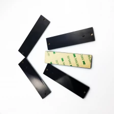 Chine Étiquette anti-métal RFID UHF RFID longue portée sur métal pour la gestion logistique fabricant