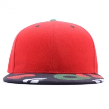 Chine casquette acrylique personnalisée yupoong snapback fabricant