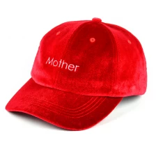 porcelana gorras de béisbol del pleuche rojo gorras de béisbol del bordado de encargo fabricante