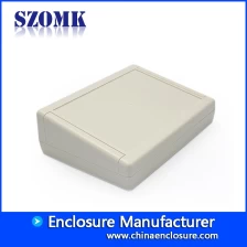 中国 200 * 145 * 63mm高品质ABS可定制塑料电子插座箱桌面塑料仪表外壳PCB / AK-D-13 制造商