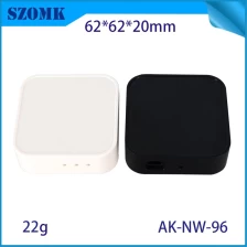 Cina 62*62*20mm T/H Sensor Gateway Plastic Clainsures AP Wireless Router Housing 5G Mini Router WiFi Housing AK-NW-96 produttore
