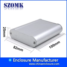 porcelana SZOMK China supplier control metal aluminum enclosure with outlet customization size 25*82*100 fabricante
