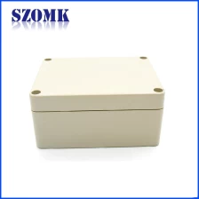 Китай SZOMK IP65 ABS Пластиковый корпус на заказ водонепроницаемый корпус распределительной коробки электронный корпус для печатной платы AK-B-3 115 * 90 * 55 мм производителя