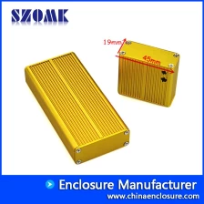 中国 小さな金色の陽極接合ボックス、AK-C-B28 メーカー