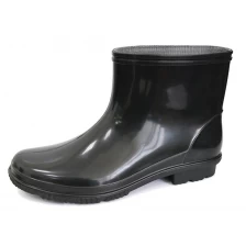 China JW105 Slip resistant black non safety pvc work rain boot manufacturer