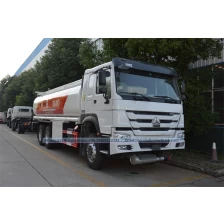 porcelana Alta calidad Howo 21000 litros camiones cisterna de combustible en China fabricante