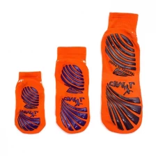 China Fluorescent Ankle Crew Anti-slip Grip Socks For Trampoline Games manufacturer