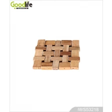 Chiny Goodlife rubber wood coaster , coffee pad,wood color IWS53218 producent
