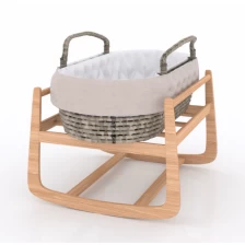 China Solid wood adjustable Baby bed(Small) fabricante
