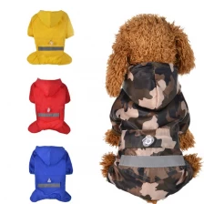 porcelana Wholesale Promotional cheap Quality quilted cat pet waterproof clothes dog rain coat fabricante