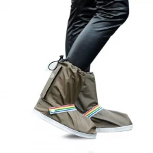 الصين Wholesale high quality waterproof lady's new fashion design colorful  rainbow plastic rain shoes cover الصانع
