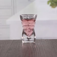 Chine 1 once d'homme en forme de corps en verre de verre en gros fabricant
