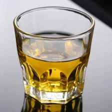 China China Lieferant Großhandel benutzerdefinierte kleine Whiskygläser Hersteller