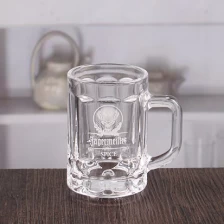 中国 卸売4オンスのミニビールメガネは、ロゴ付きのビールマグカップをカスタマイズする メーカー