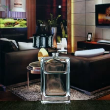 Китай Оптовая 4 унции прямоугольник стеклянная бутылка духов с пробкой производителя