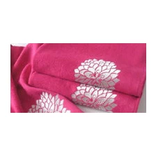 China Customized size and design embroidery beach towel manufacturer