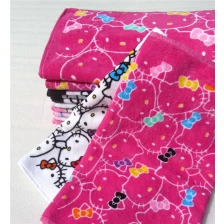 Chine hello kitty printed beach towel fabricant
