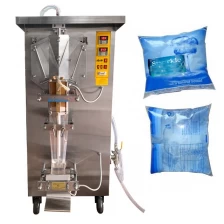 China China máquina de embalagem automática de sachês de água destilada para beber fabricante