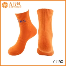 China China basketbal sokken fabrikanten groothandel aangepaste dikke warme sport sokken fabrikant