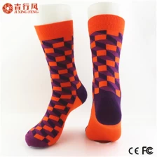 중국 중국 최고의 양말 제조 업체 패션 스타일 남자 양말, 중앙 종 아리 길이, 목화 제조업체