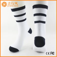 China billige Baumwolle Sport Socken Fabrik Großhandel benutzerdefinierte athletische Socken für Mann Hersteller