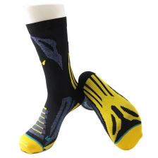 China China Sports Socken Fabrik, Sportsocken Lieferanten, Sportherren Basketballsocken Lieferanten Hersteller