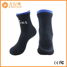 Chine logo personnalisé chaussettes de basket fabricants Chine gros chaussettes de sport chaudes et épaisses fabricant