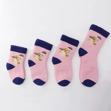 中国 可爱设计宝贝袜子供应商，婴儿袜制造商，定制可爱设计婴儿袜子 制造商