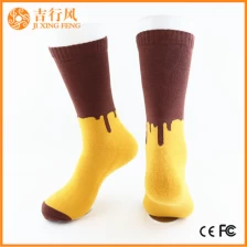 China gestrickte Männer Sport Socken Lieferanten Großhandel benutzerdefinierte Männer Sport Socken Hersteller