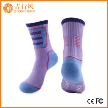 China vrouwen sport sokken leveranciers en fabrikanten groothandel op maat vrouwen half badstof sokken fabrikant