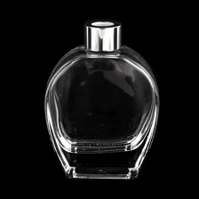 China Wholesale popular Empty 200ml Reed Diffuser Glass Bottle with cup for home decor manufacturer