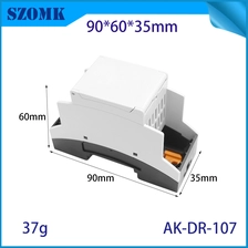 الصين 90*60*35 مللي متر AK-DR-107 الدين السكك الحديدية حامل ثنائي الفينيل متعدد الكلور قطاع دارة موصل طرفي وحدة تصاعد قوس الدين السكك الحديدية الضميمة الصانع