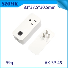 China AK-SP-44 US STANDAARD POLYCARBONATE Vlam Retardant-V0 Wand Plastic plug omhulling 83*37.5*30,5 mm fabrikant