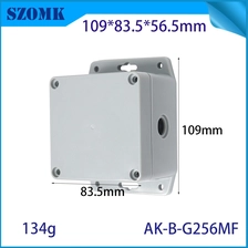 China 109*83,5*56,5 MM Bohren IP65 Wasserdichte Polycarbonat-Anschlussdose Elektrisches Gehäuse für den Außenbereich, Wandmontagegehäuse Hersteller