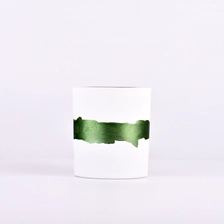 China Beautiful Decorateive White Glass Candle Holders manufacturer