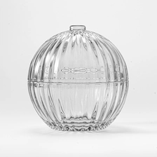 China Christmas Decoration Wedding Gift Glass Candle Jars Luxury Popular Round Glass Candle Jar With Lids manufacturer