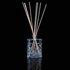 China Wholesale home reed glass perfume diffuser bottles manufacturer