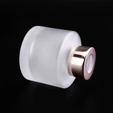 China 180ml Frosted White Reed Diffuser Bottles for Home Docor manufacturer