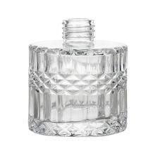 China New Mold Geo Cut Reed Diffuser Bottle Glass manufacturer
