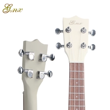 An tSín white ukulele déantóir