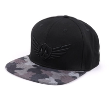 Chine camo bord broderie flexfit chapeaux de relance personnalisé fabricant