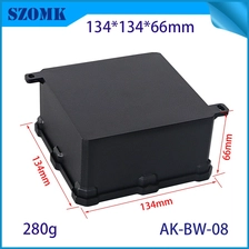 China IP68 PC Material V1 Kunststoff wasserdichtes Box Outdoor-Anschlussbox UV-Schutzgehäuse 134*134*66 mm AK-BW-08 Hersteller