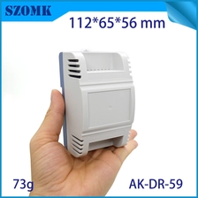 中国 Szomk塑料盒外壳与AK-DR-59内的DIN导轨 制造商