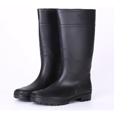 China 101-8 light weight cheap black pvc boots manufacturer