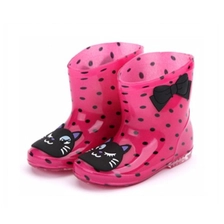 Chine 666-2 bottes de pluie imperméables mignonnes pour enfants fabricant