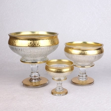 중국 Factory Fast Delivery Bohemia Glass Sunflowers Series Decorative Glass Fruit Bowl With Stand 제조업체