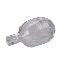 China 8oz Clear Glass bottle with lid home decor manufacturer